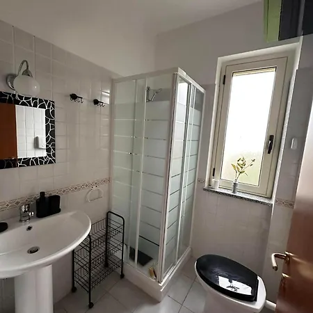 Apartment San Rocco One Bed 1b3 3 *